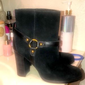UGG Dandrige suede heel ankle boots